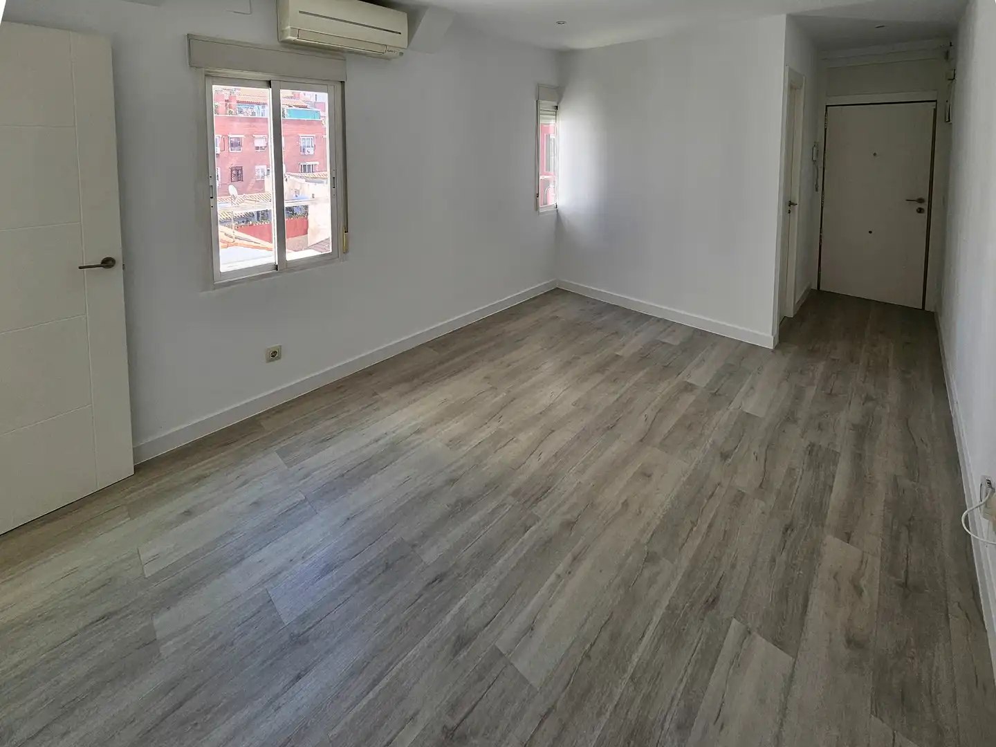Habitación de Apartamento en venta en Madrid con Aire acondicionado, Horno y Microondas