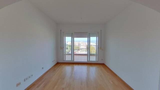 Piso en Venta en C/ Emperatriz Eugenia  en Bons Aires
