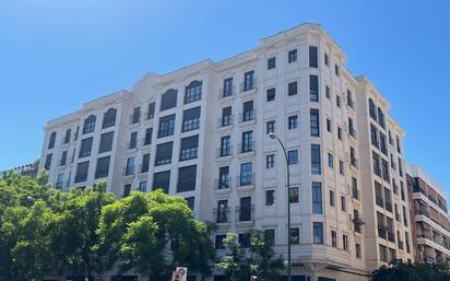 Exterior view of Flat for sale in  Sevilla Capital  with Air Conditioner