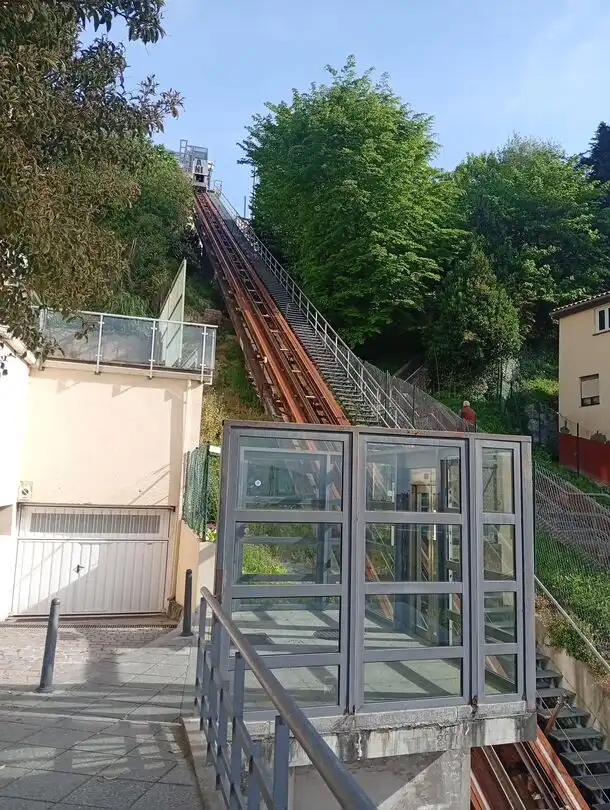Außenansicht von Wohnung zum Verkauf in Santander