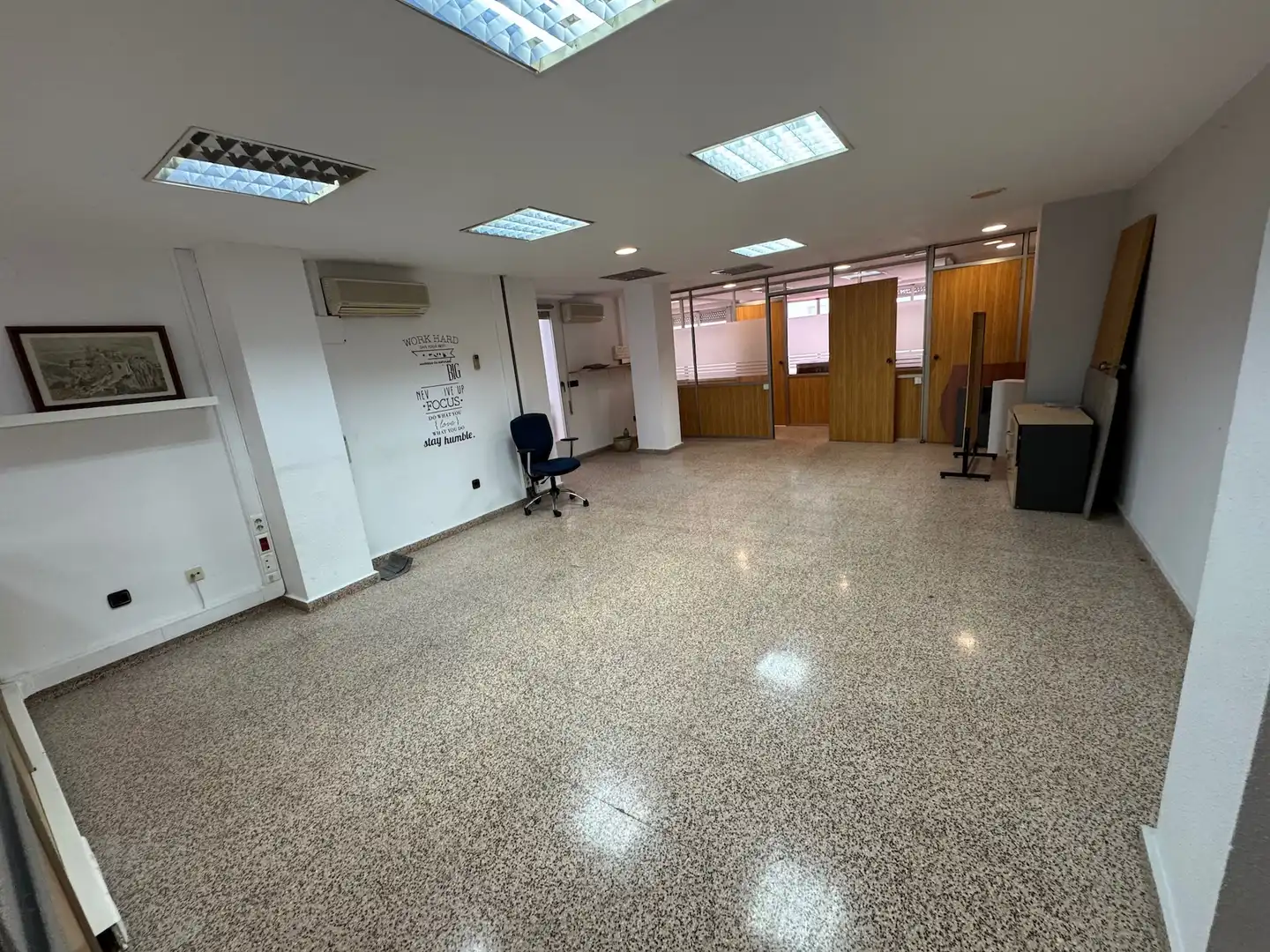 Business premises for sale in Calle de la Virgen, imagen 3