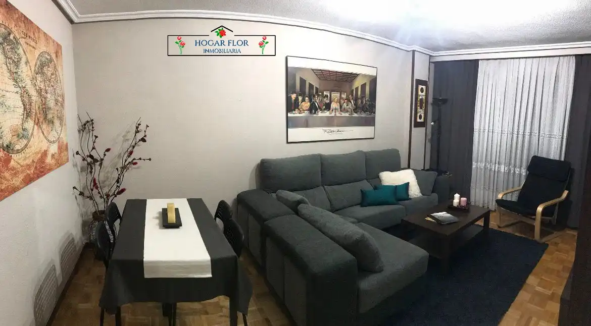 Wohnzimmer von Wohnung zum Verkauf in Salamanca mit Klimaanlage, Heizung und Parkett