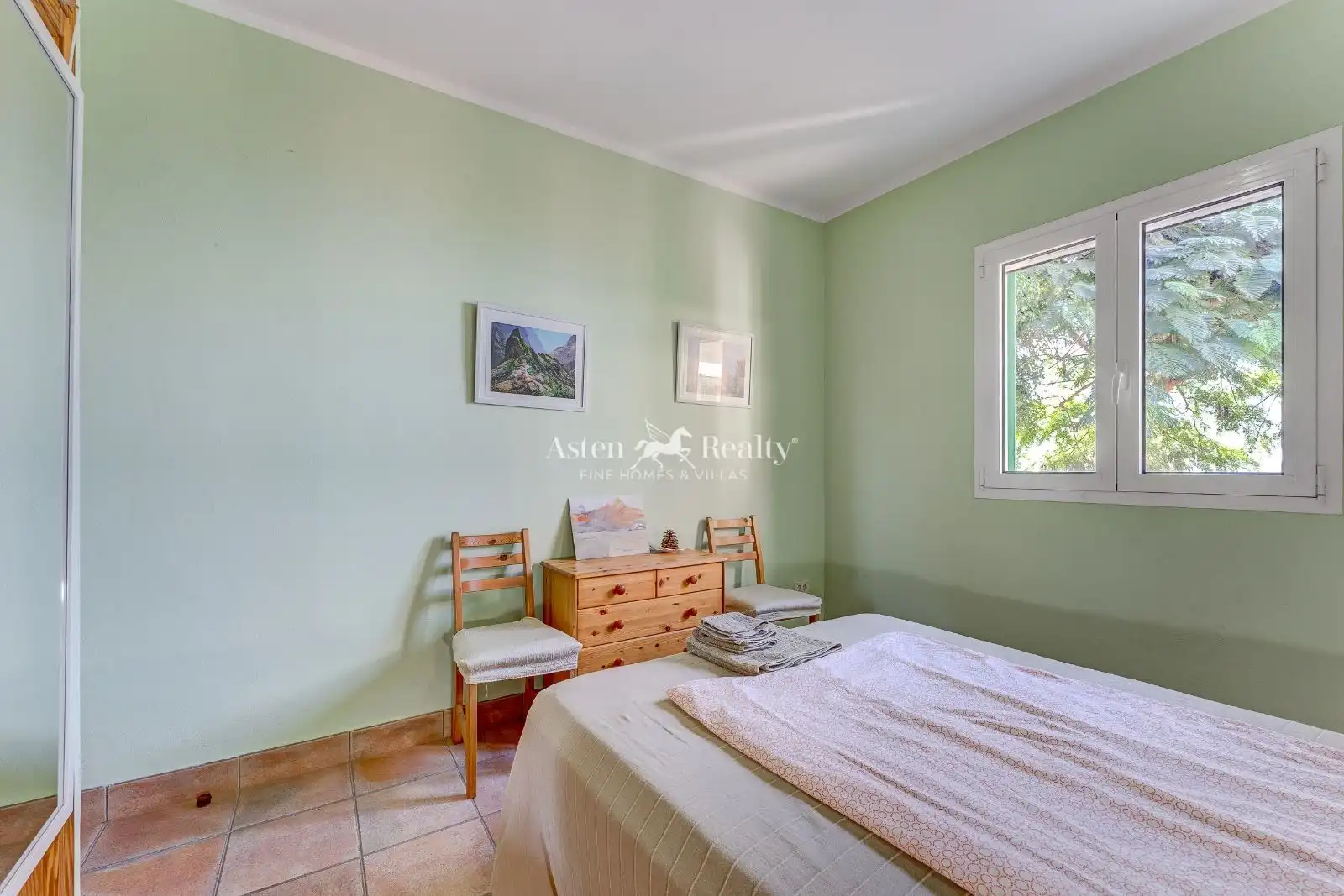 Schlafzimmer von Haus oder Chalet zum Verkauf in Guía de Isora mit Terrasse, Schwimmbad und Möbliert