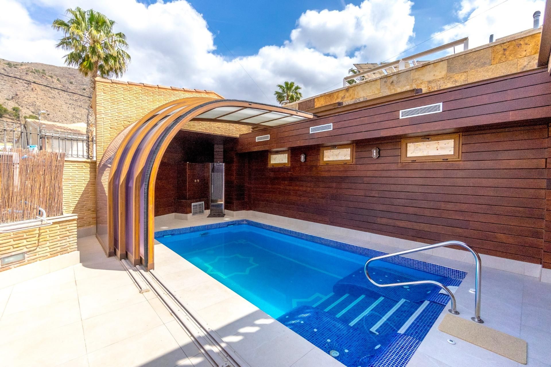 Swimming pool of House or chalet for sale in Orihuela  with Air Conditioner, Heating and Swimming Pool