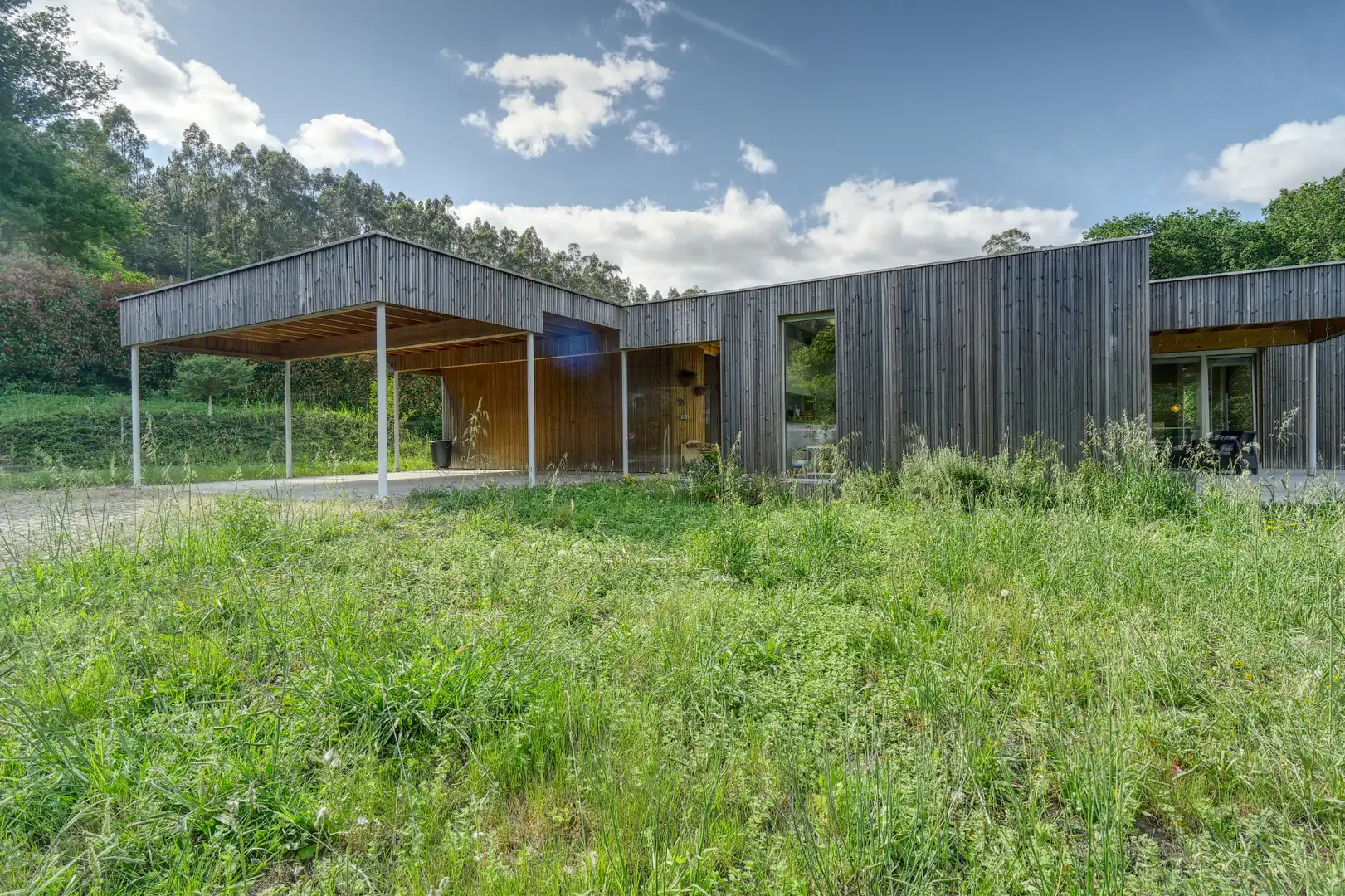 Vista exterior de Casa o xalet en venda en Brión amb Aire condicionat, Calefacció i Jardí privat