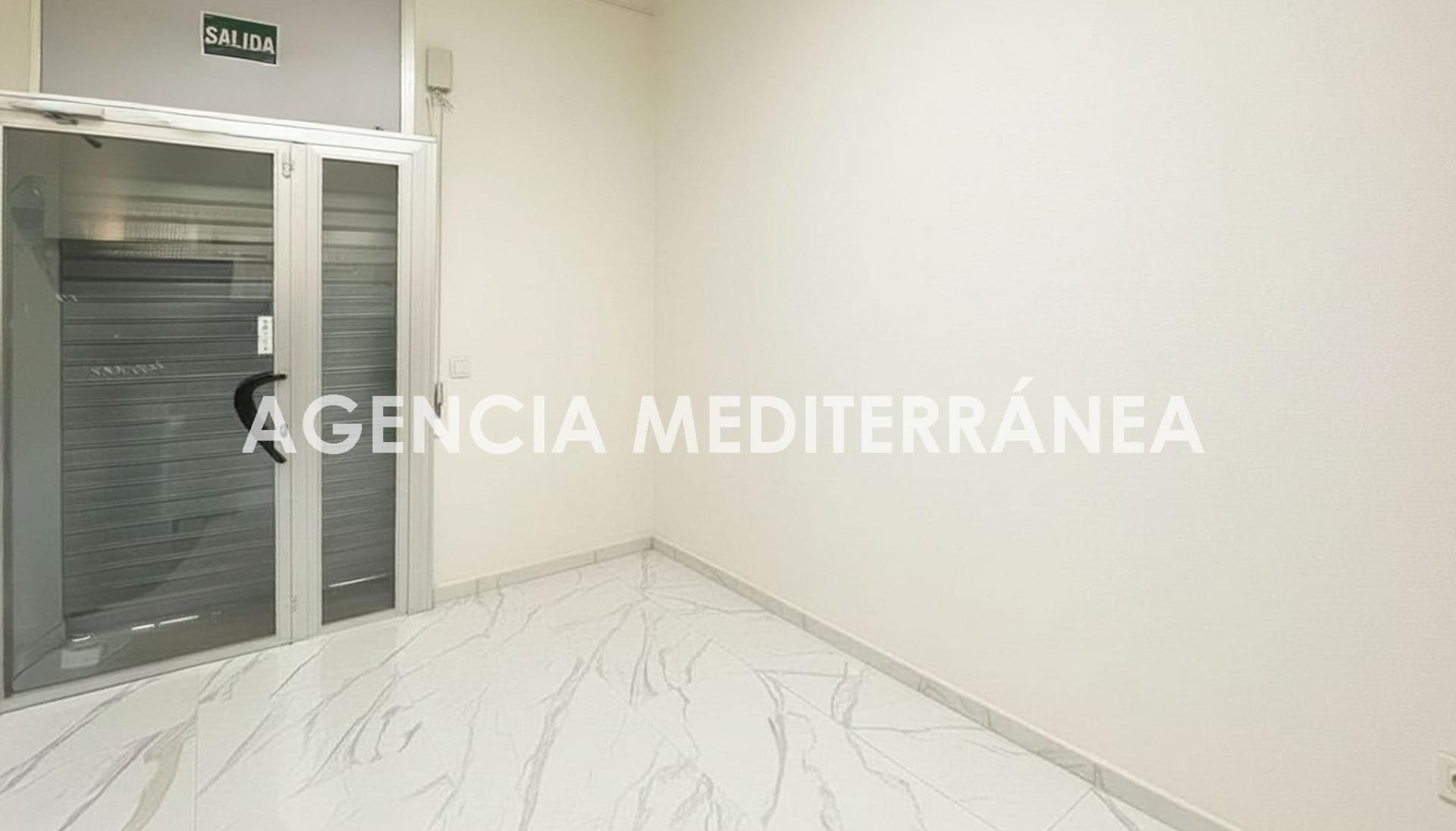 Premises for sale in  Valencia Capital  with Air Conditioner