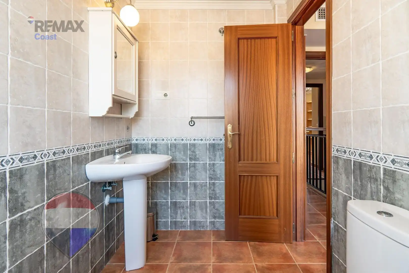 Badezimmer von Einfamilien-Reihenhaus zum Verkauf in Rincón de la Victoria mit Klimaanlage, Terrasse und Abstellraum