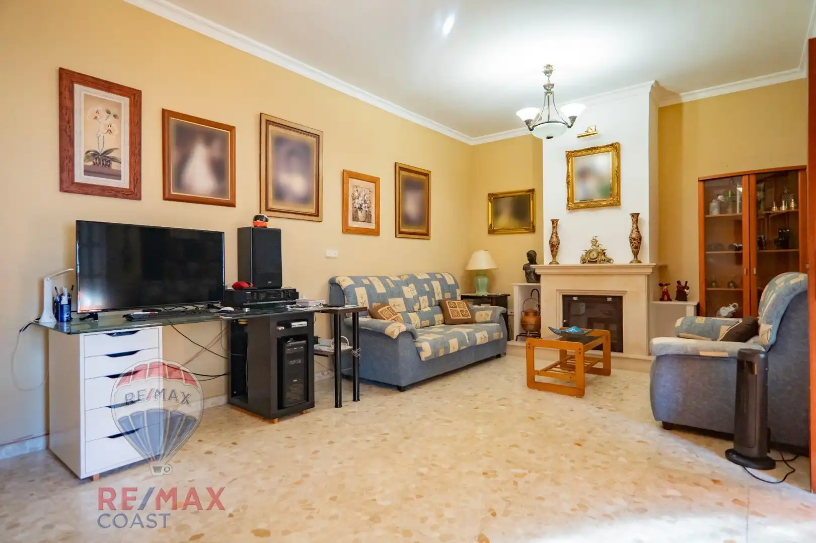 Sala de estar de Casa o chalet en venta en Rincón de la Victoria con Jardín privado, Terraza y Piscina
