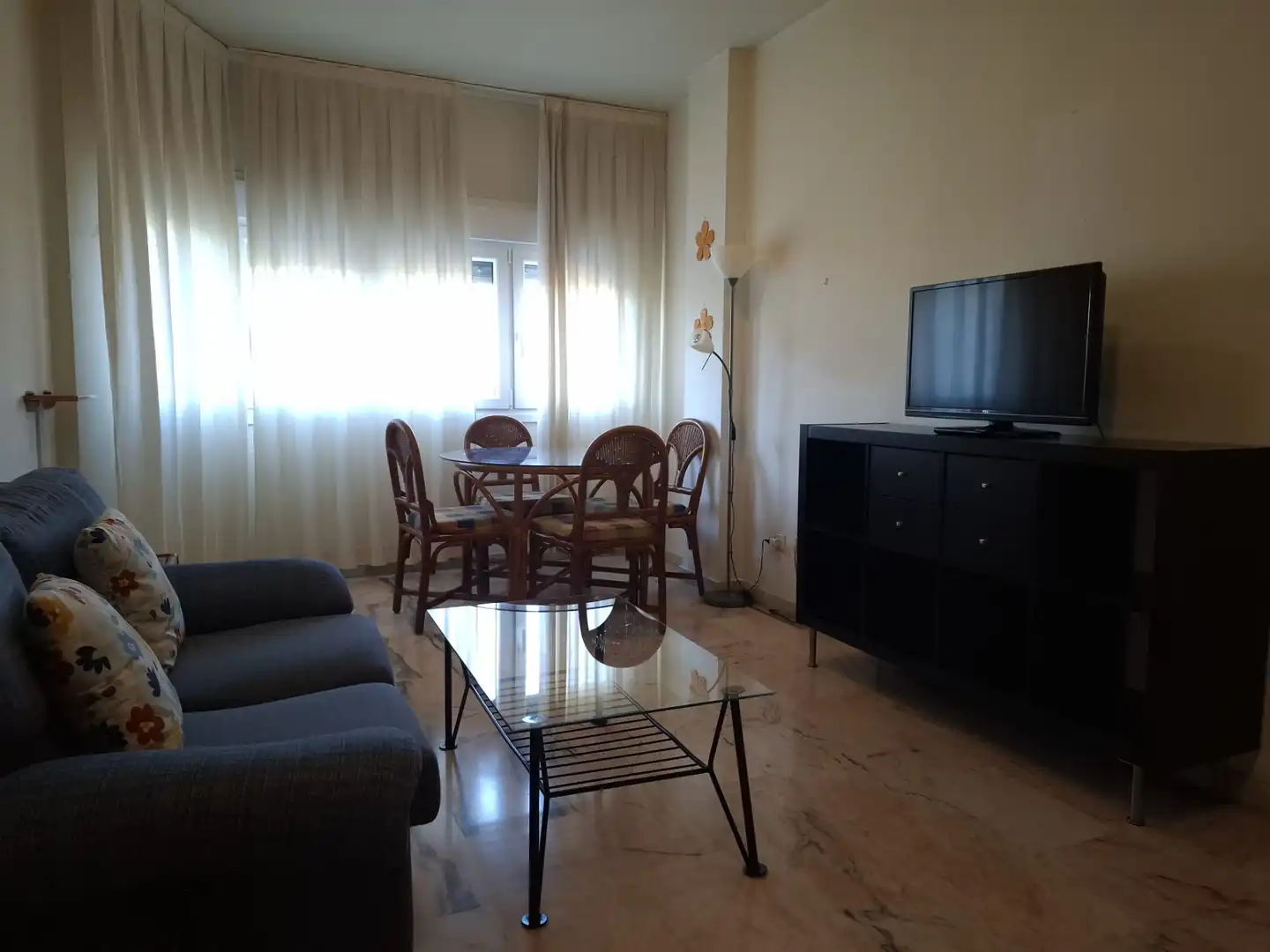 Wohnungen zur Miete in Avenida Alcalde Luis Uruñuela, Urbadiez - Entrepuentes