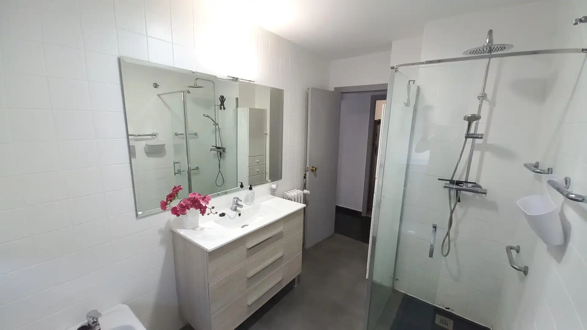 Baño de Piso de alquiler en Albacete con Calefacción, Amueblado y Balcón