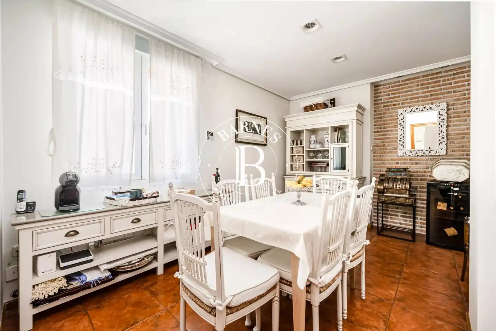 Comedor de Piso en venta en Madrid con Calefacción