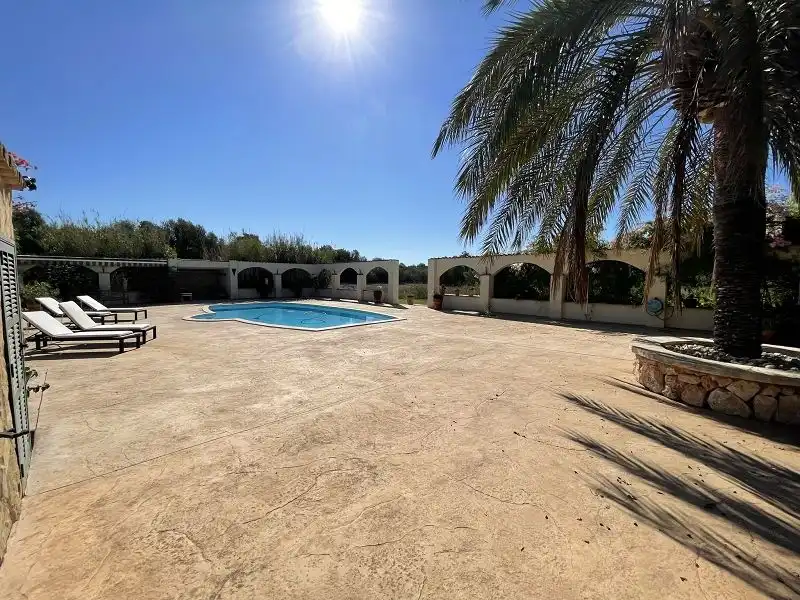 Piscina de Finca rústica en venta en Llucmajor con Aire acondicionado, Calefacción y Jardín privado