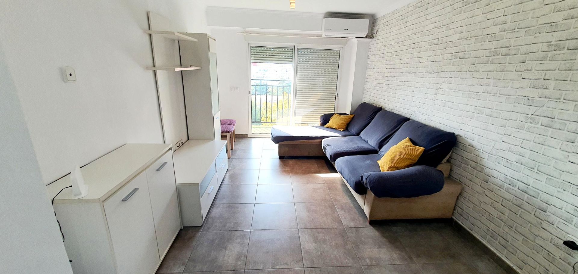 Living room of Flat to rent in  Valencia Capital  with Air Conditioner, Furnished and Oven