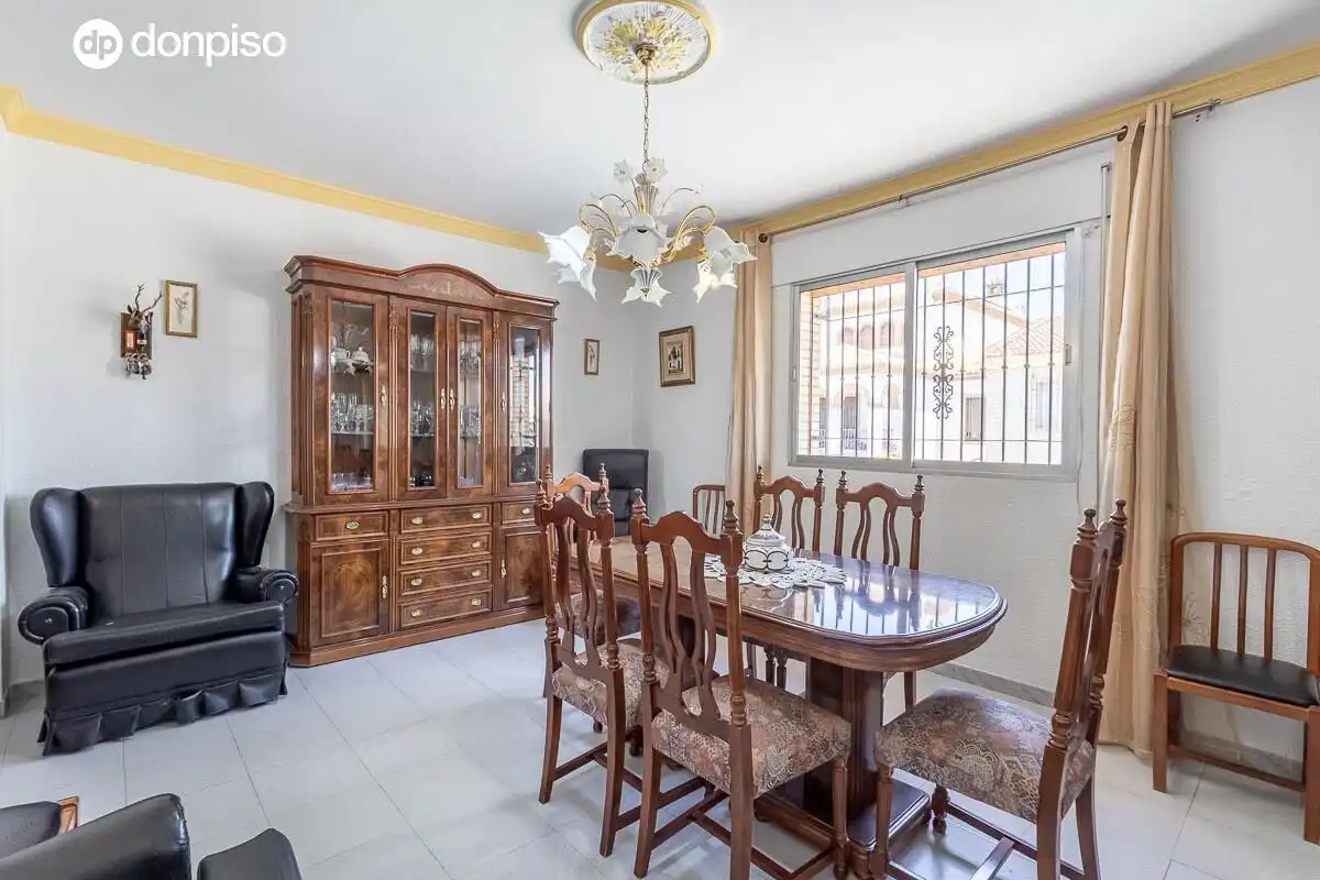 Casa o xalet en venda a Calle Calle Gran Vía de Colón, 22, Láchar