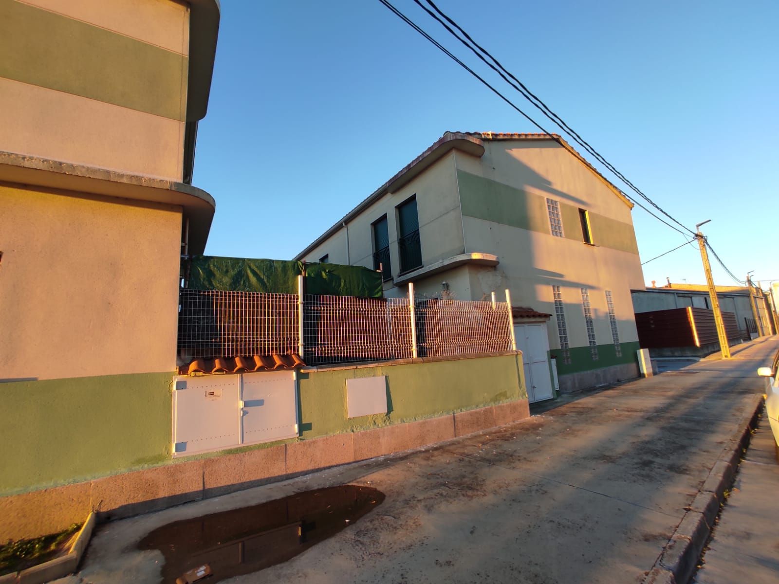 Exterior view of Single-family semi-detached for sale in Babilafuente  with Heating, Private garden and Parquet flooring