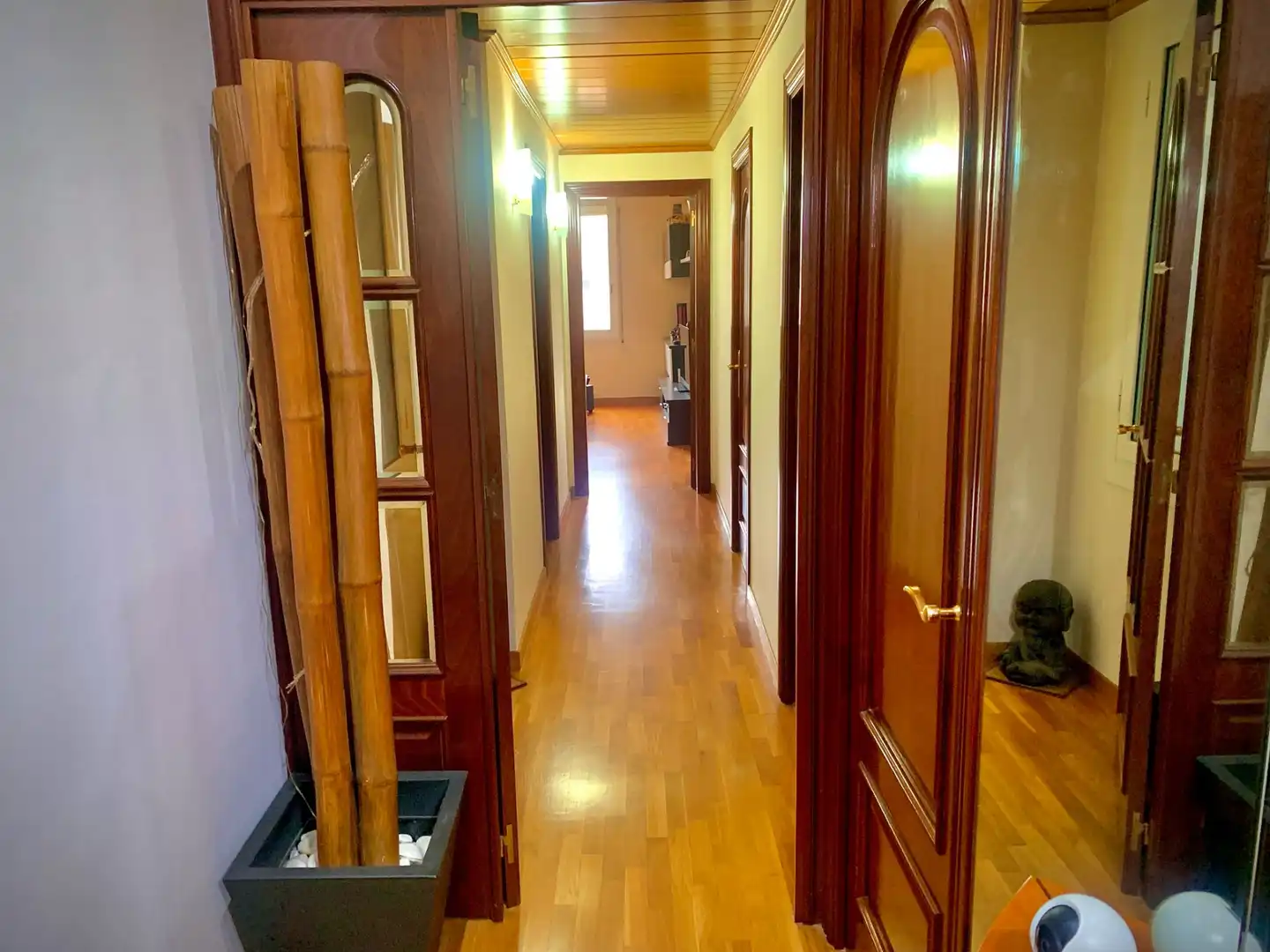Wohnung zum Verkauf in Barcelona mit Klimaanlage, Heizung und Parkett