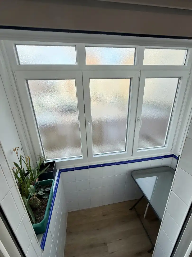 Bathroom of Flat for sale in Madrid  with Heating, Terrace and Storage room