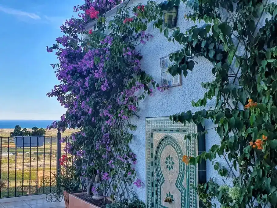 Vista exterior de Pis en venda en Sagunto / Sagunt amb Aire condicionat, Piscina i Balcó
