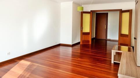 Foto 2 de Pis de lloguer a Calle Luis Vicente de Velasco, Alisal - San Román, Cantabria