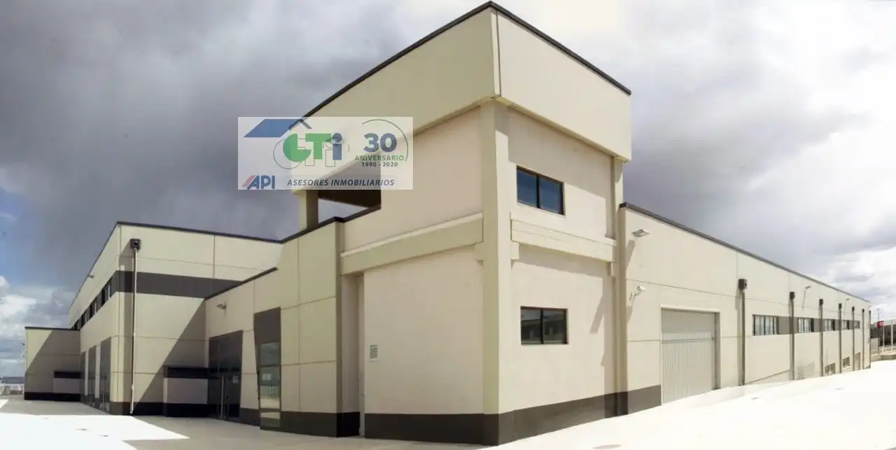 Industrial building for sale in CALLE SISALLO, imagen 5