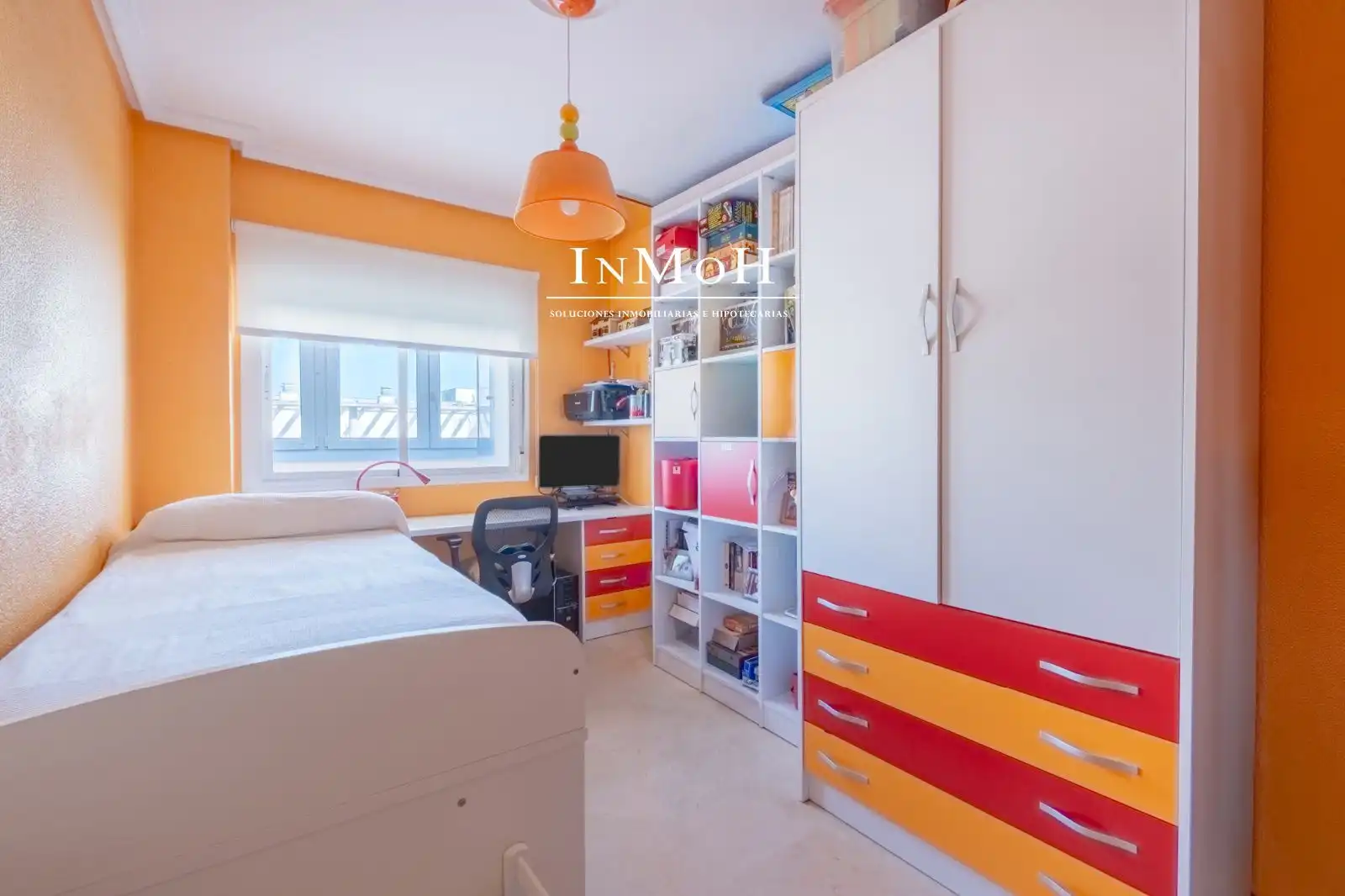 Schlafzimmer von Wohnung zum Verkauf in Cádiz mit Klimaanlage, Heizung und Terrasse