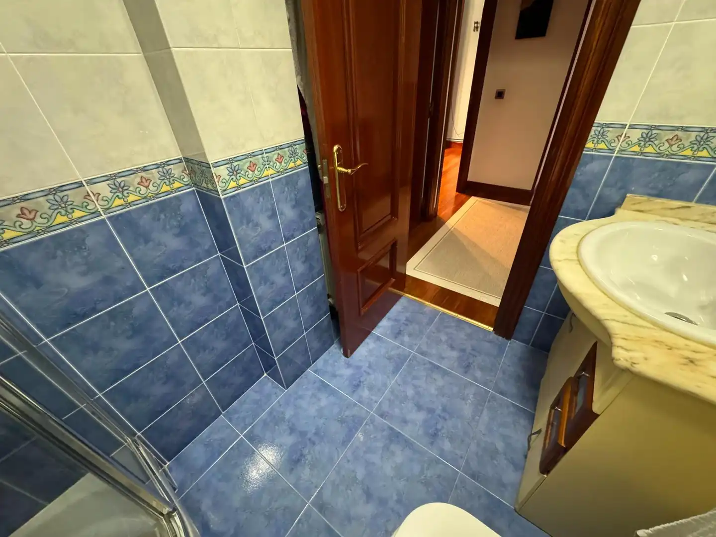 Baño de Piso en venta en Sestao  con Calefacción y Trastero