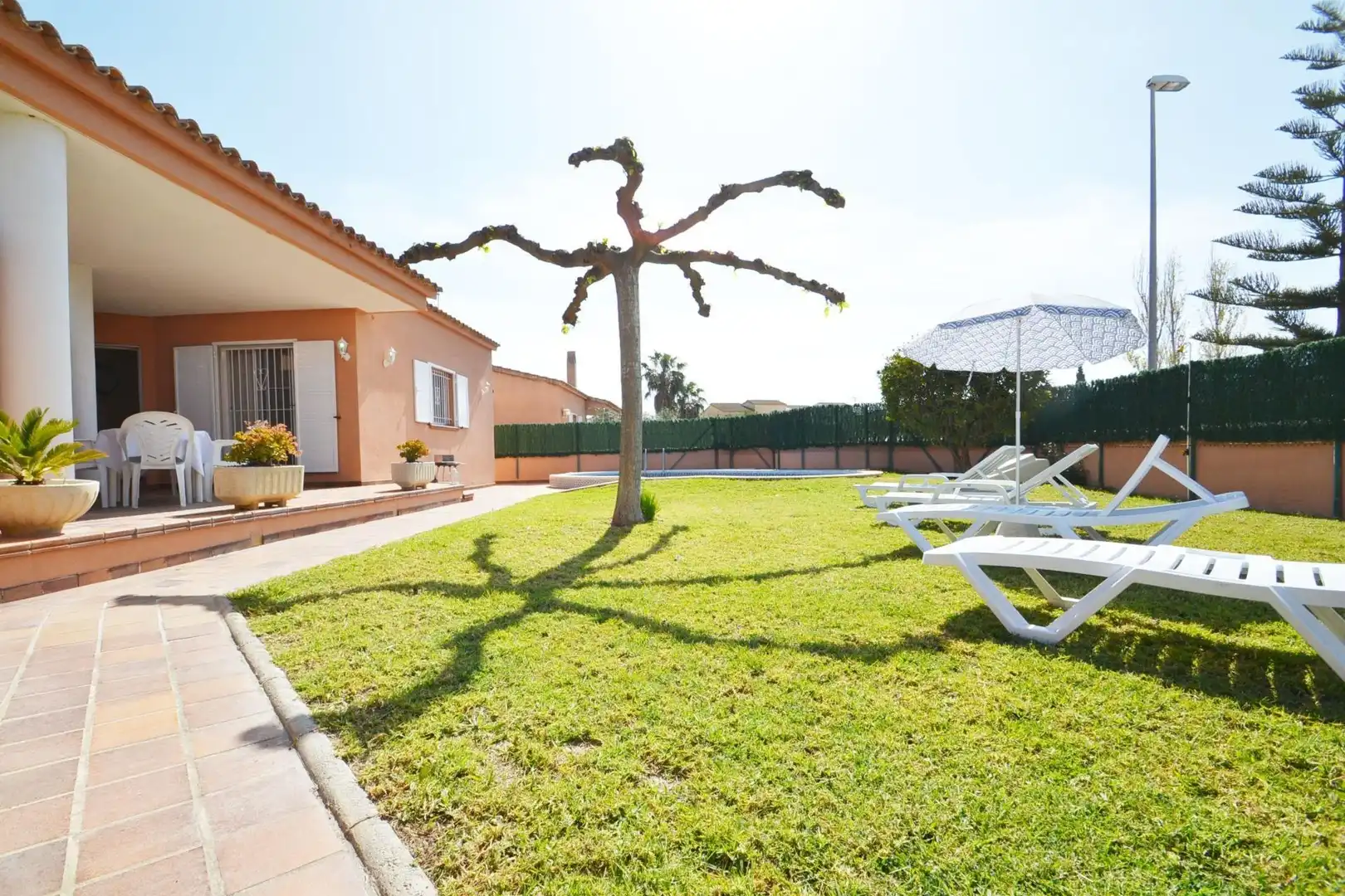 Jardín de Casa o chalet en venta en Deltebre con Aire acondicionado, Jardín privado y Terraza