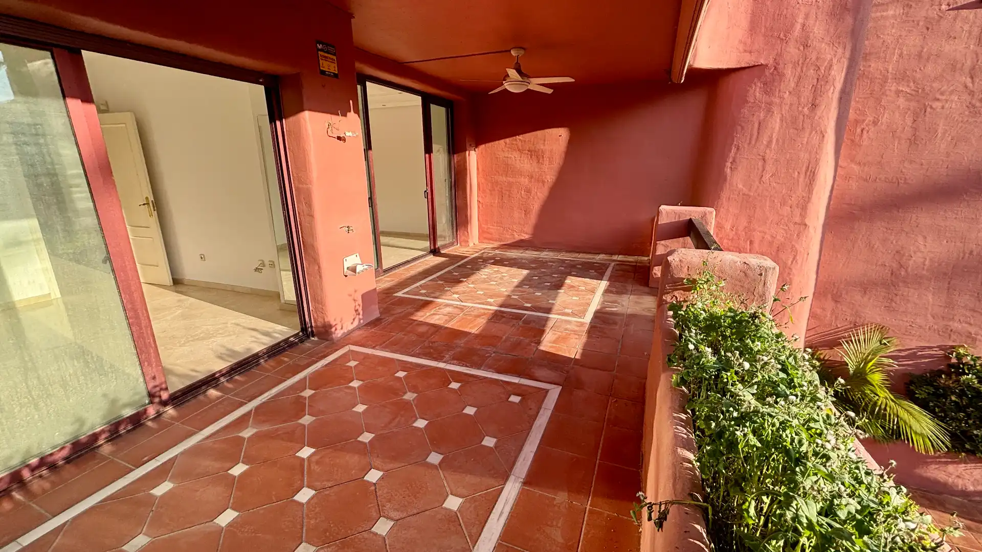 Piso en venta en Urbanizacion Menara Beach, 8, Guadalmansa