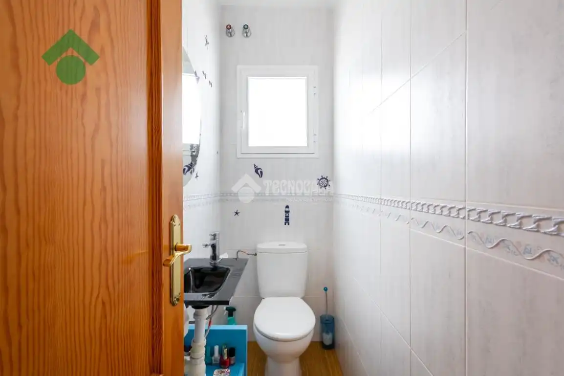 Badezimmer von Einfamilien-Reihenhaus zum Verkauf in Nueva Nerja
