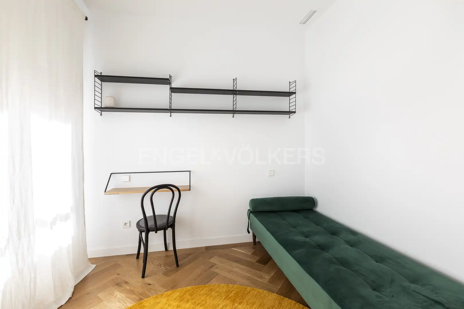 Schlafzimmer von Wohnung zum Verkauf in Madrid mit Klimaanlage, Heizung und Möbliert