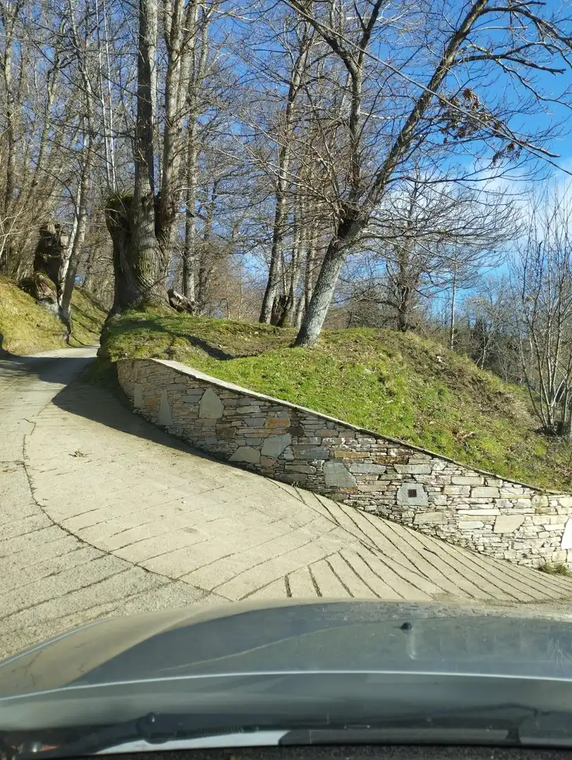 Außenansicht von Haus oder Chalet zum Verkauf in Vega de Valcarce mit Privatgarten und Möbliert