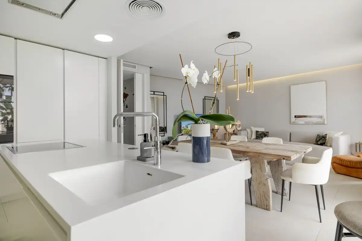 Cocina de Apartamento en venta en Estepona con Aire acondicionado, Terraza y Piscina comunitaria