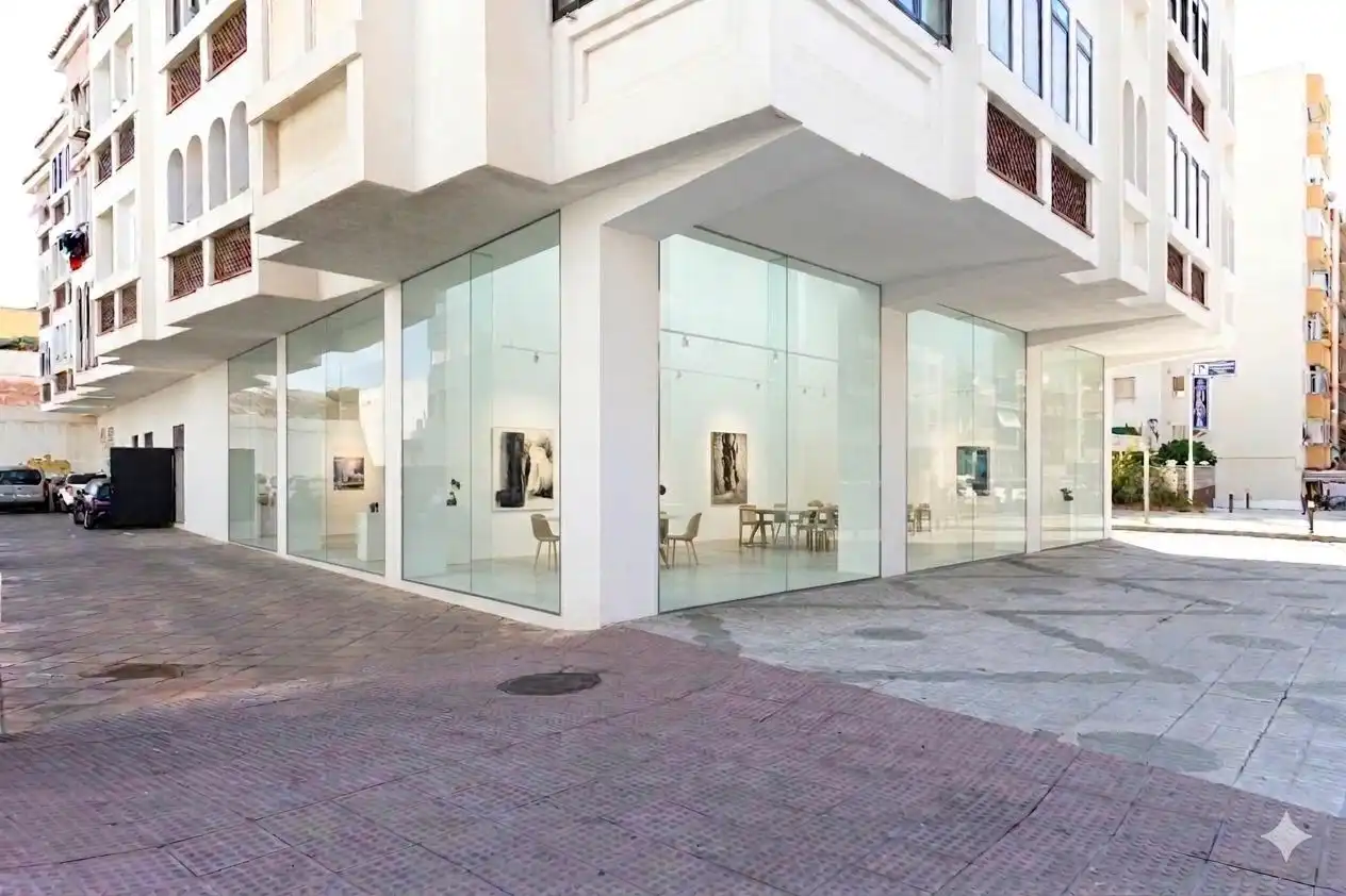 Business premises for sale in Almuñecar centro