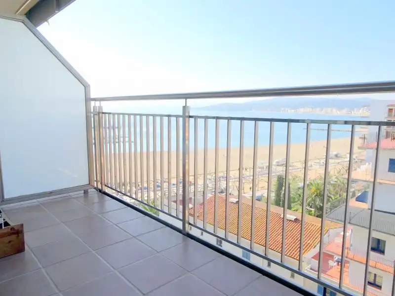 Balcony of Flat for rent in Palamós  with Air Conditioner, Heating and Parquet flooring