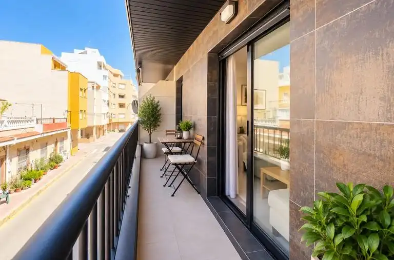 Terraza de Piso en venta en Torrevieja con Aire acondicionado, Calefacción y Amueblado