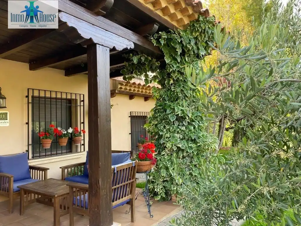 Terraza de Casa o chalet en venta en Alcaraz con Jardín privado y Amueblado