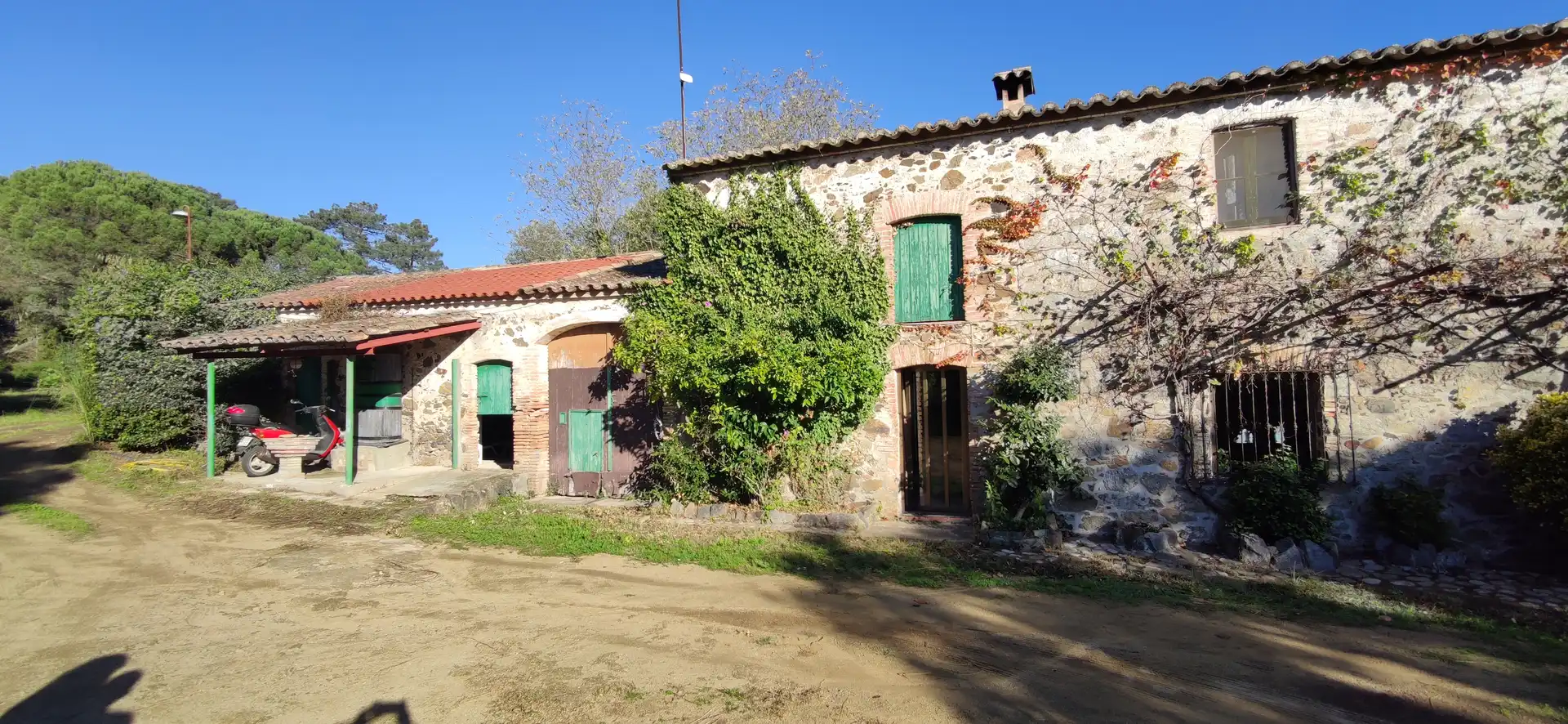 Vista exterior de Finca rústica en venta en Cassà de la Selva con Jardín privado y Piscina