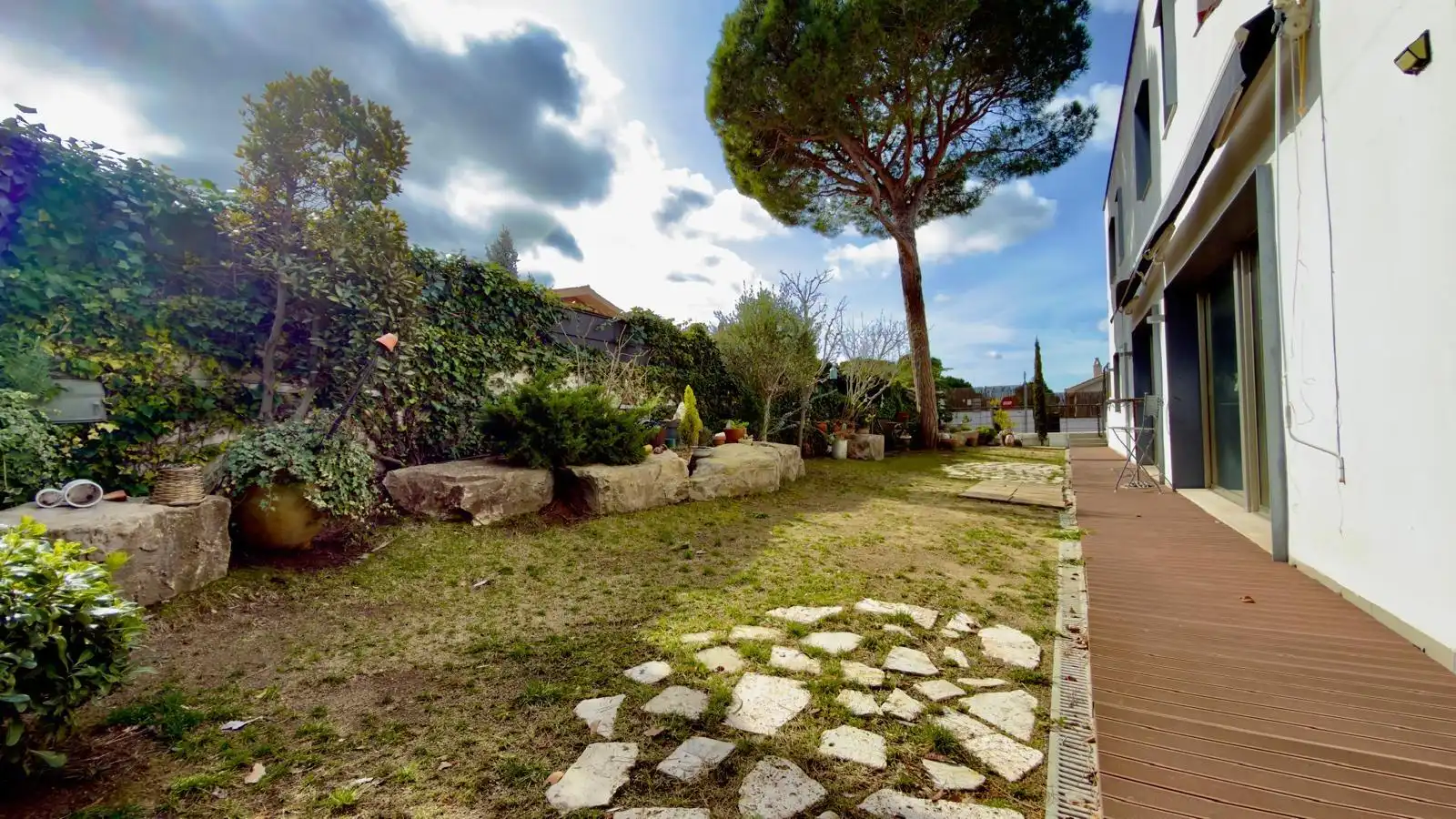 Jardí de Casa o xalet en venda en Castellolí amb Calefacció, Jardí privat i Terrassa