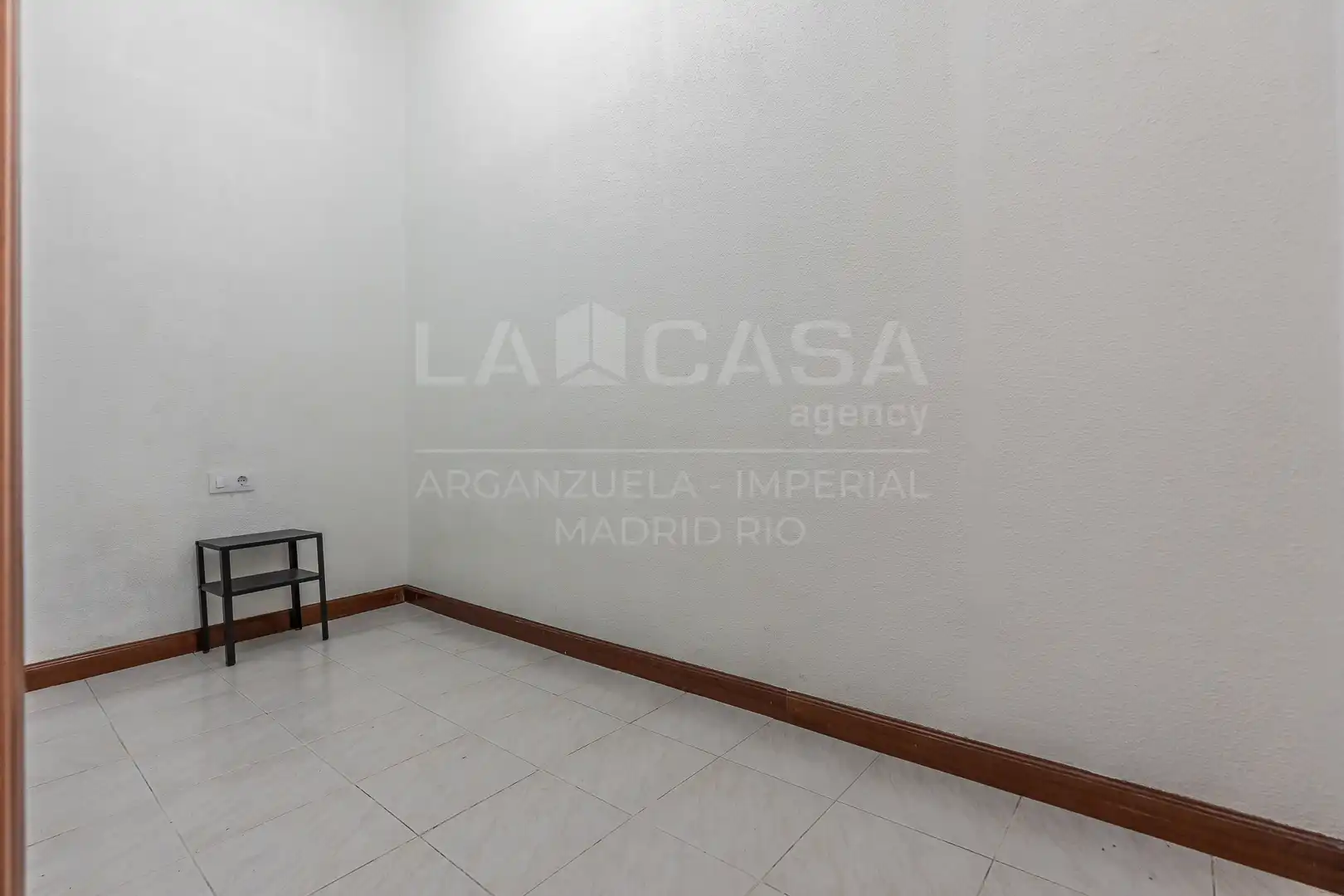 Flat for sale in Imperial
