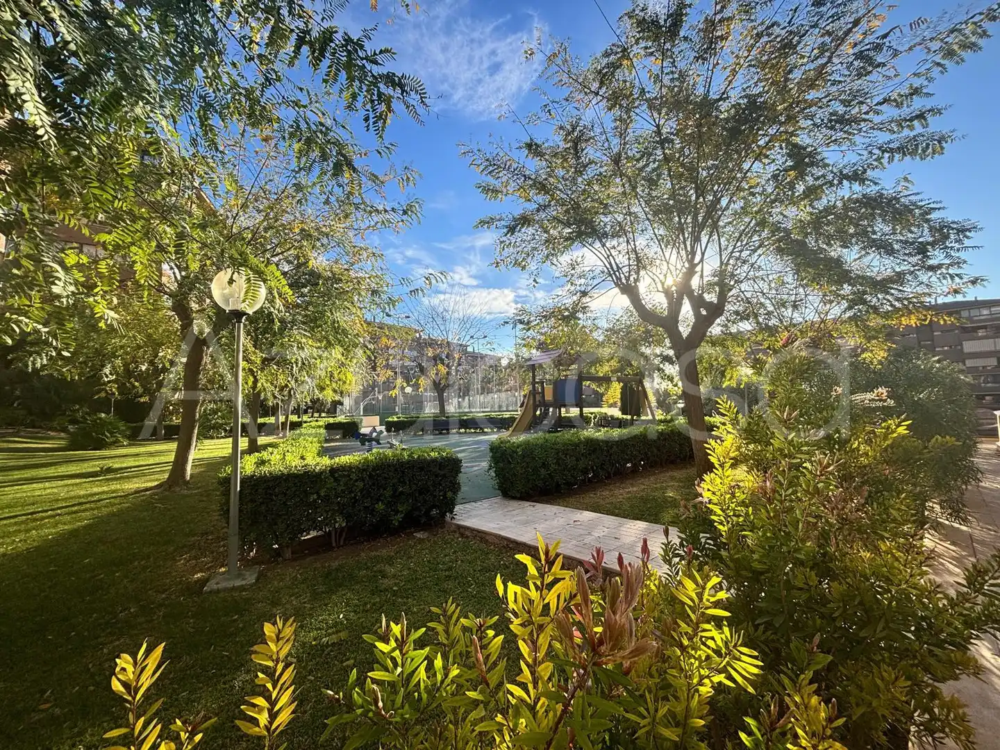 Jardí de Pis en venda en Alicante / Alacant amb Calefacció, Terrassa i Traster