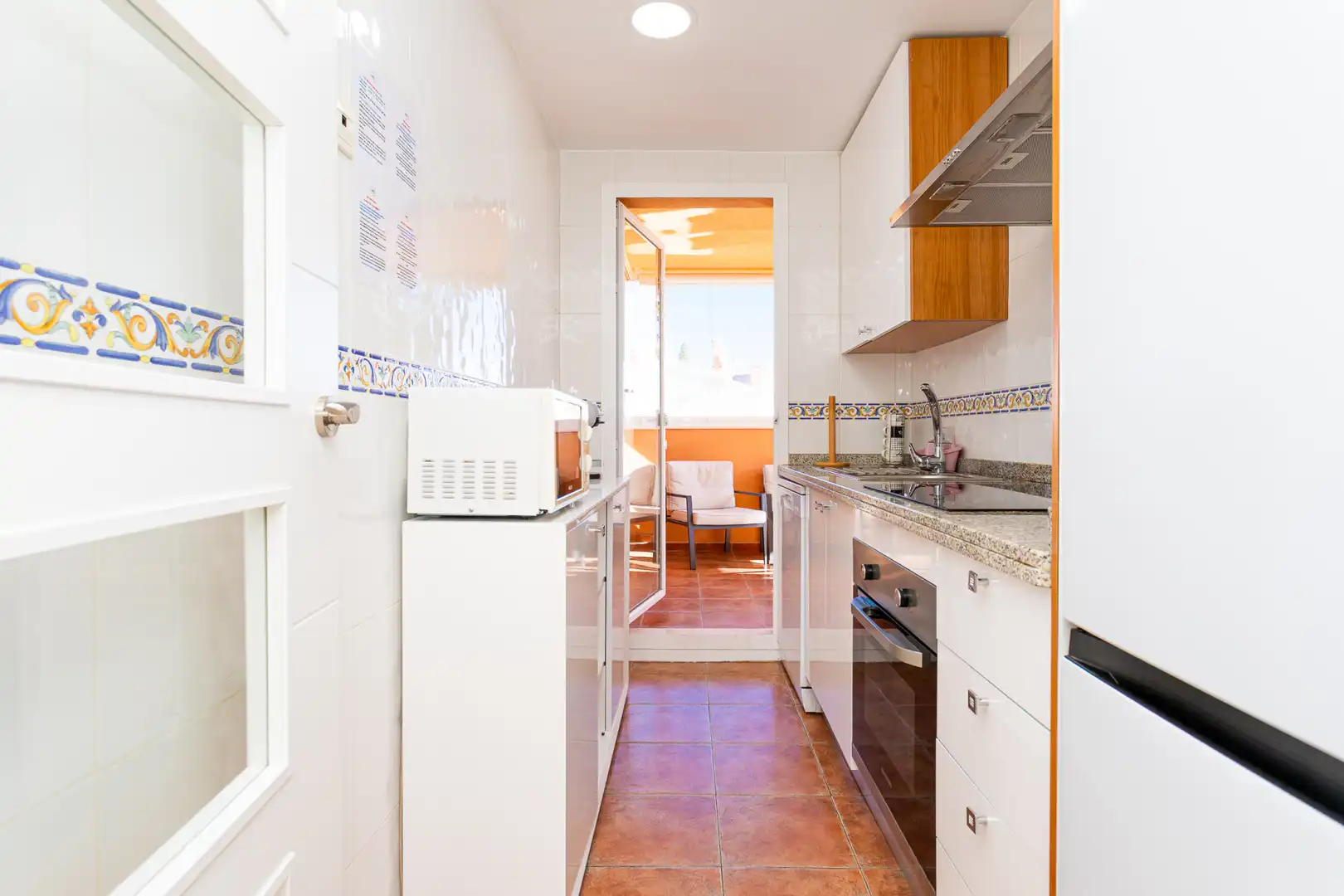 Cuina de Apartament en venda en Marbella amb Aire condicionat, Terrassa i Traster