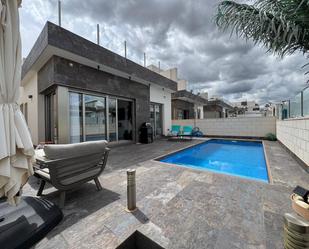 Piscina de Casa o xalet en venda en Orihuela amb Aire condicionat, Jardí privat i Terrassa