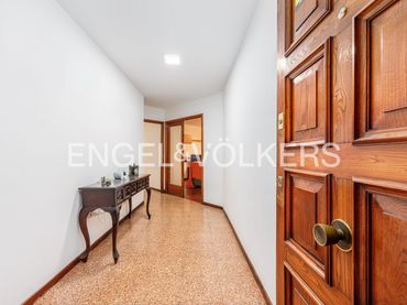 Flat with lift for sale in Centro Urbano