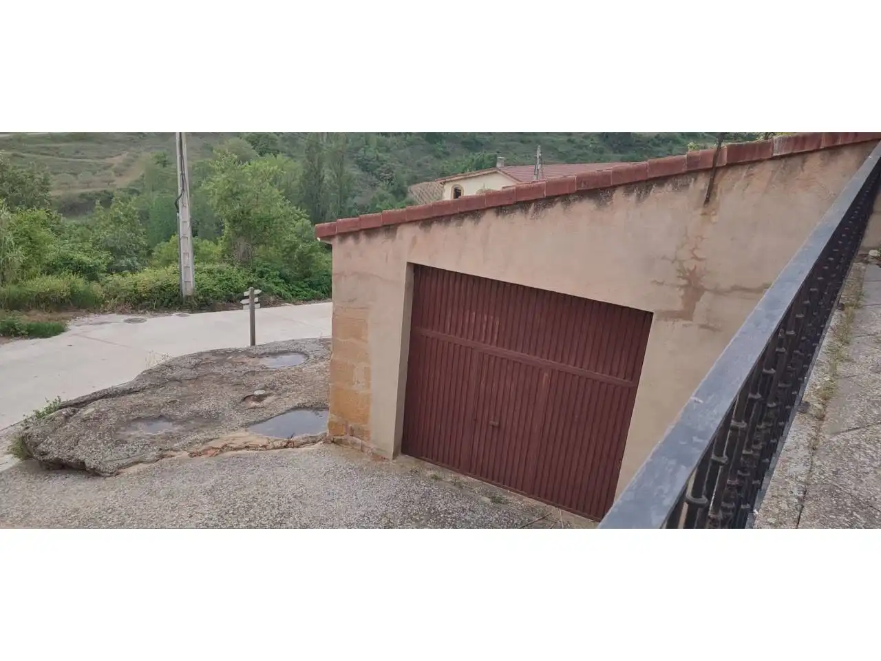 Vista exterior de Casa o chalet en venta en Elvillar / Bilar