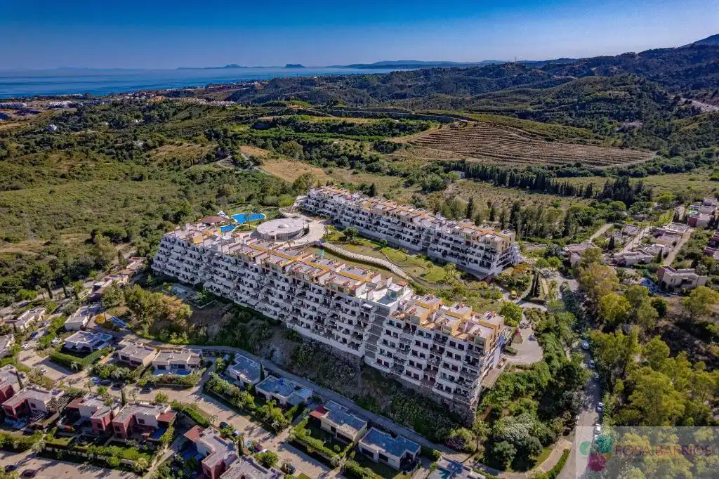 Vista exterior de Apartamento en venta en Benahavís con Aire acondicionado, Terraza y Amueblado