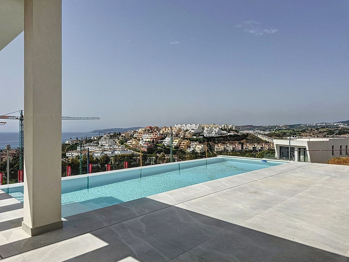 Swimming pool of House or chalet for sale in Casares  with Air Conditioner, Private garden and Terrace
