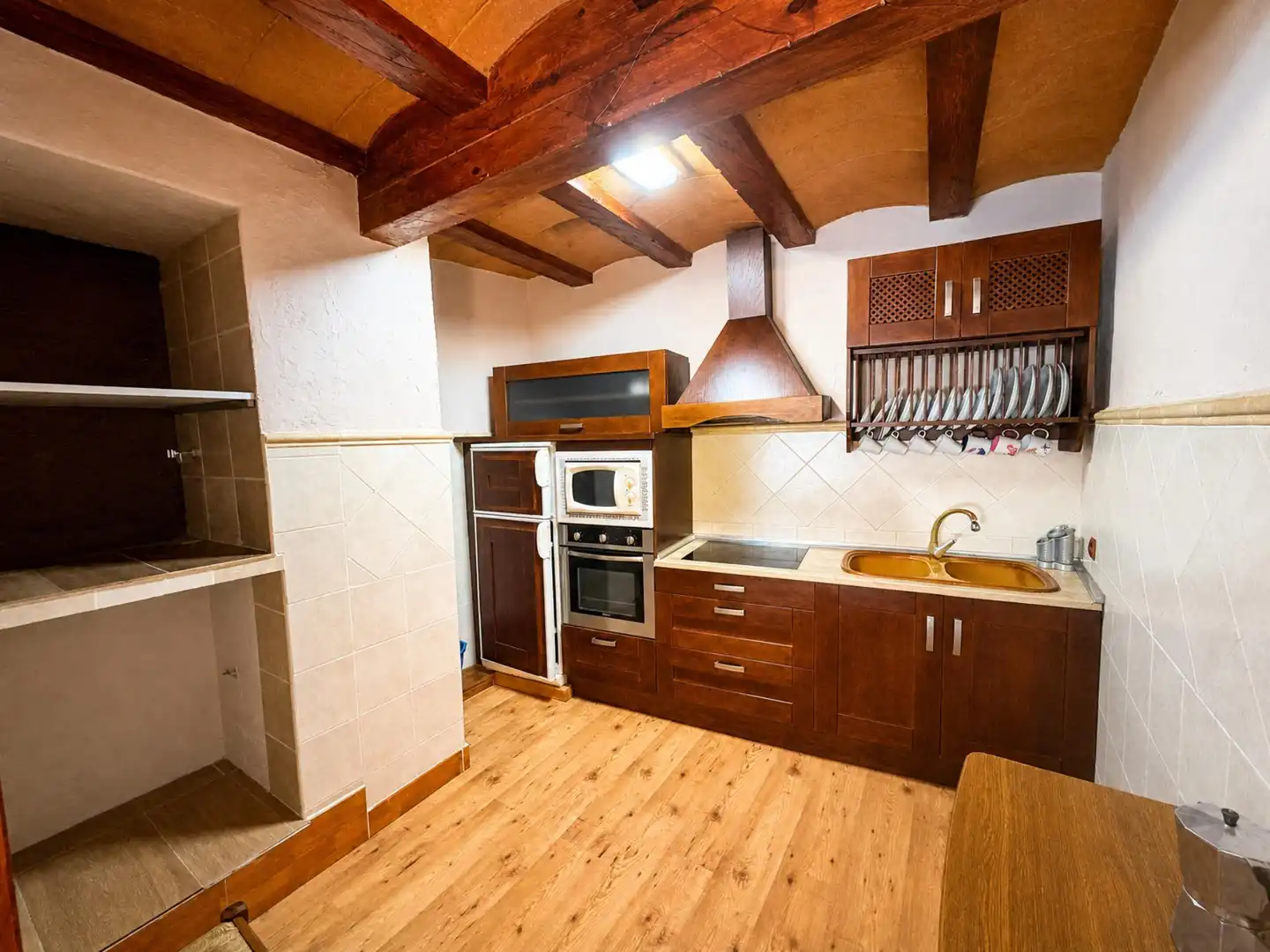 Cocina de Finca rústica en venta en Benatae con Calefacción, Jardín privado y Piscina