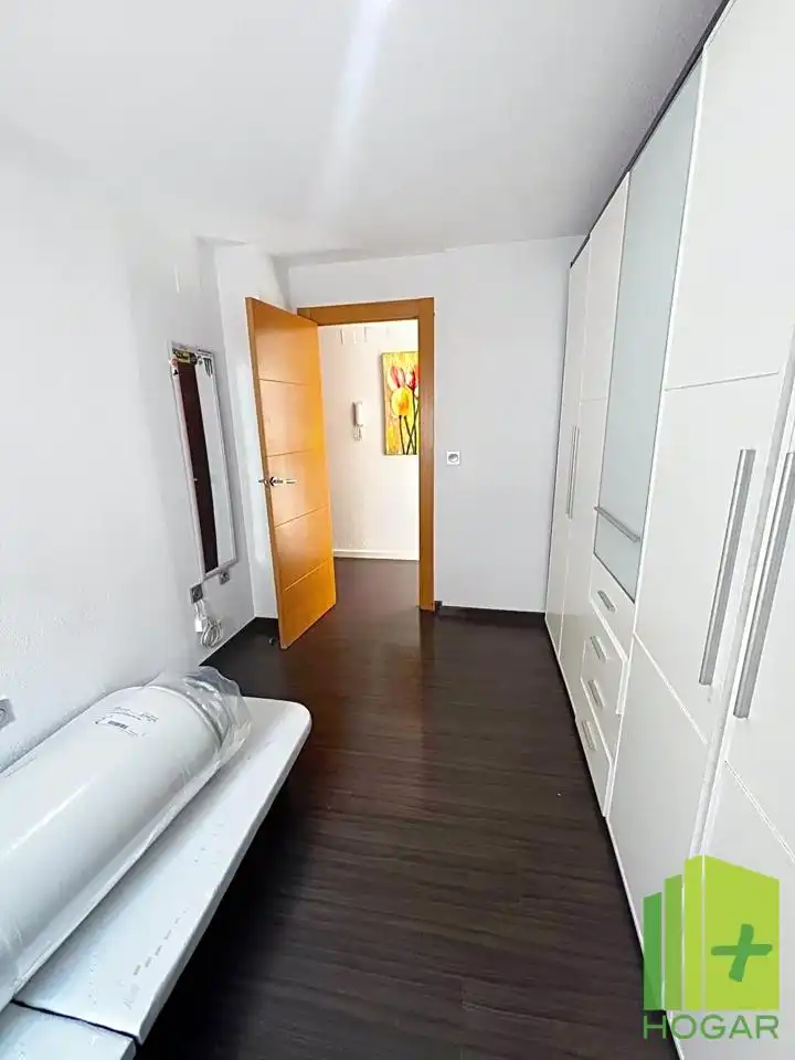 Ático de alquiler en Jaén con Aire acondicionado, Terraza y Amueblado