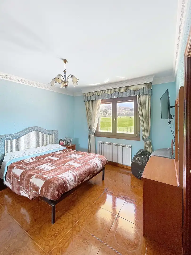 Bedroom of Houses for sale in Valle de Mena  with Air Conditioner, Heating and Terrace