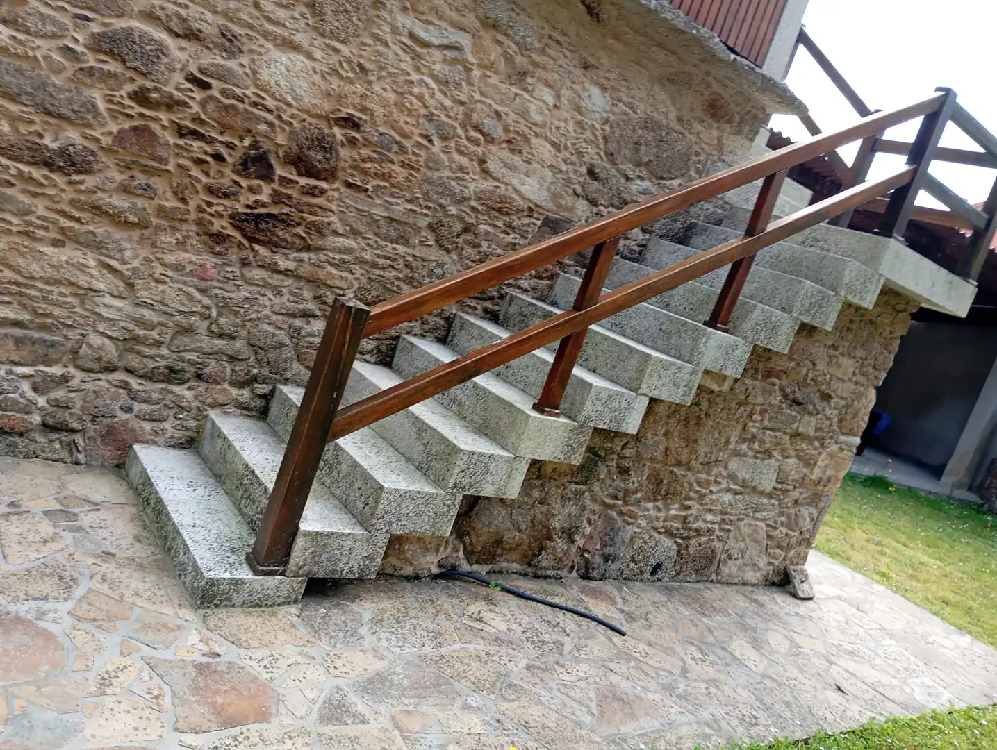 Vista exterior de Casa o chalet en venta en A Laracha   con Amueblado